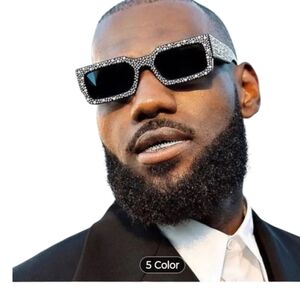 LeBron James!!Mossanite !!!! 🔥 Embedded"lab Diamonds" Unisex Stunnas!!